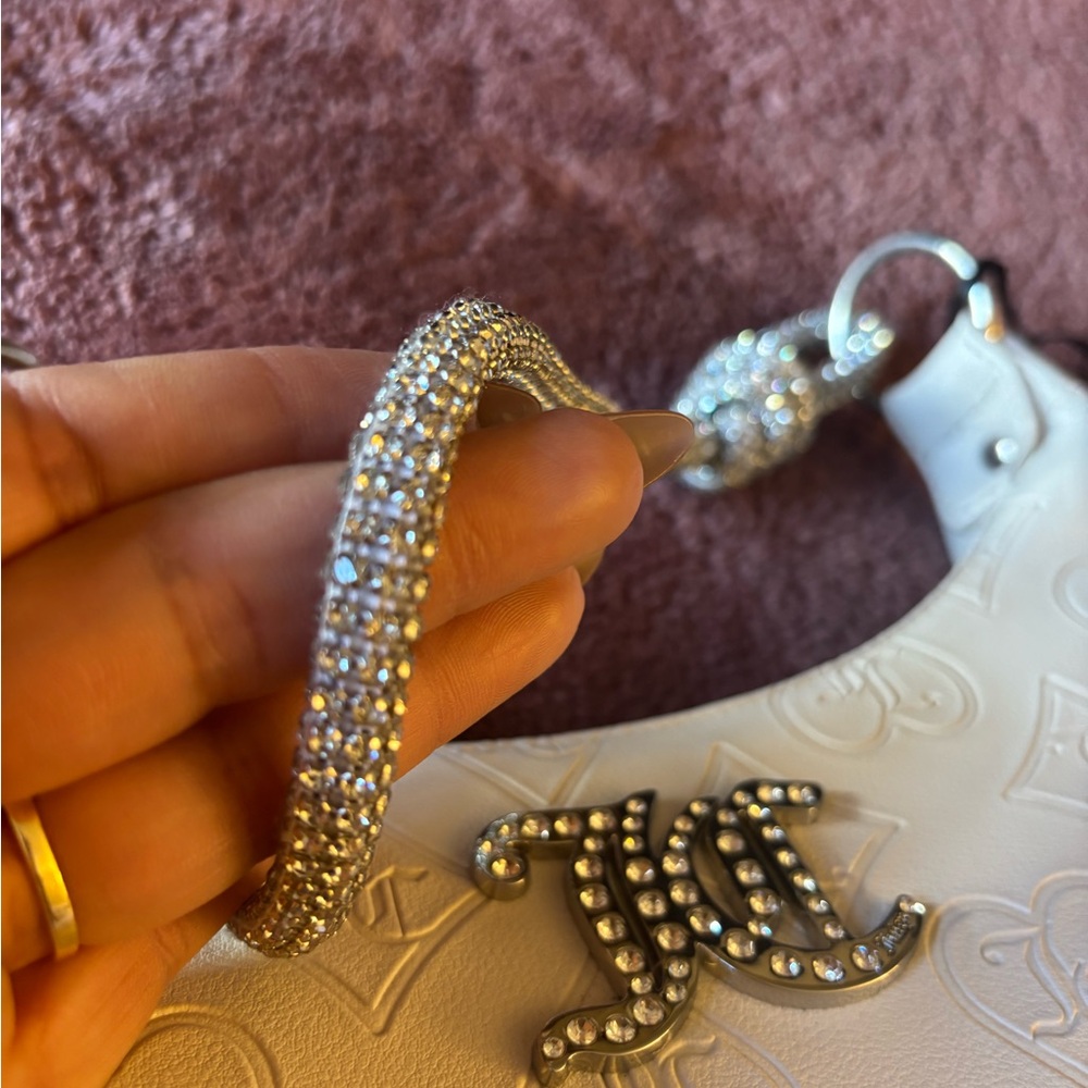 Juicy Couture Cream Embossed Shoulder Bag - Picture 3 of 6